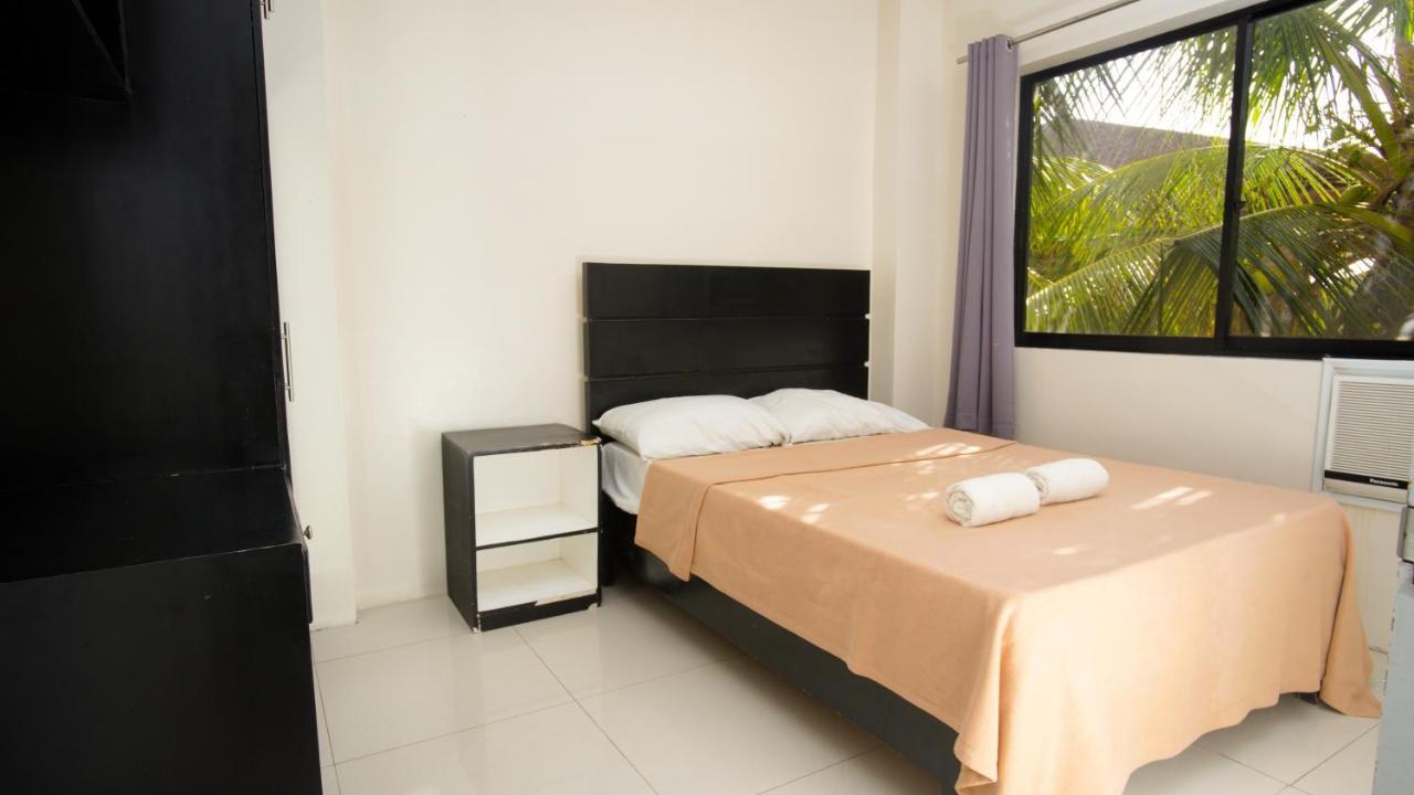 Garden Vista Hotel Davao Stadt Exterior foto